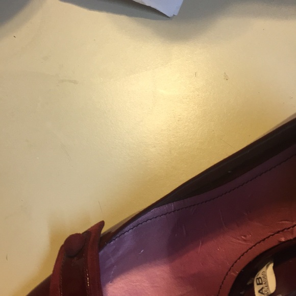 Shoes - Picture 2 of 5